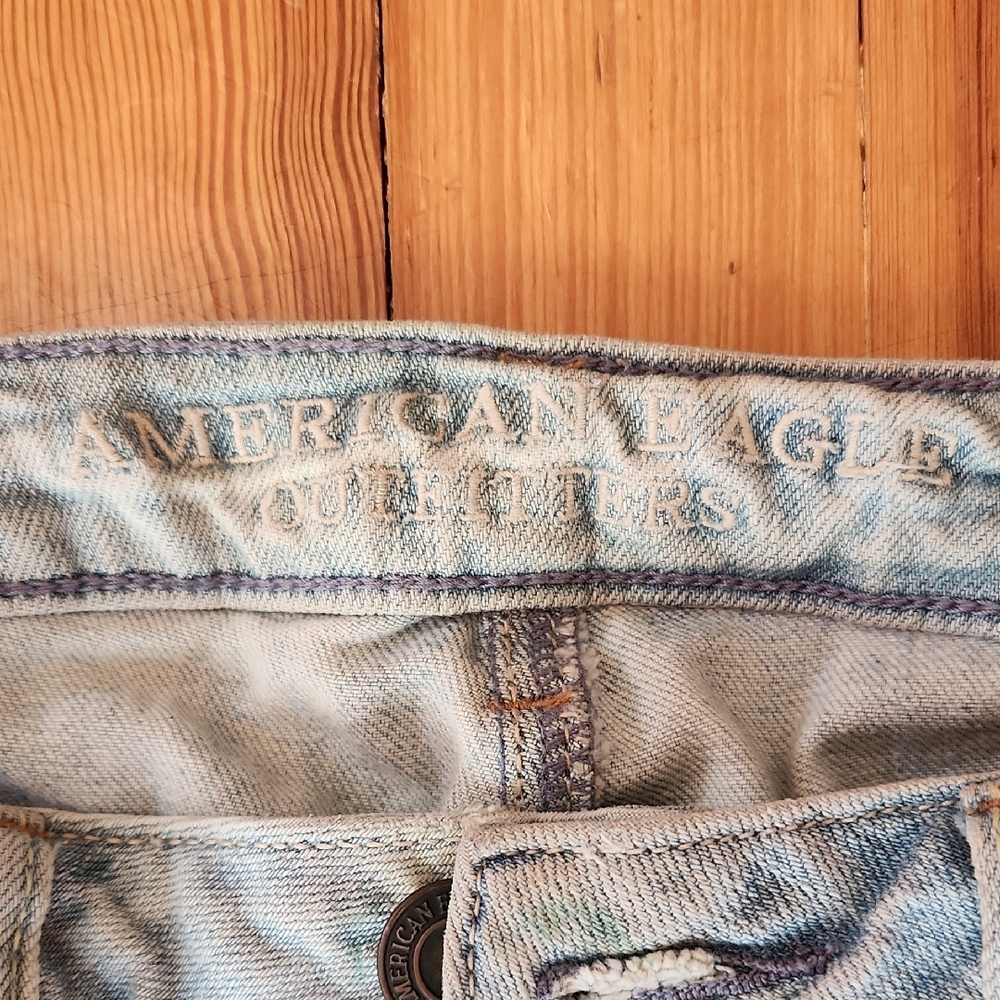 American Eagle Outfitters Light Blue Distressed Jeans (Skinny Stretch) - Picture 2 of 5